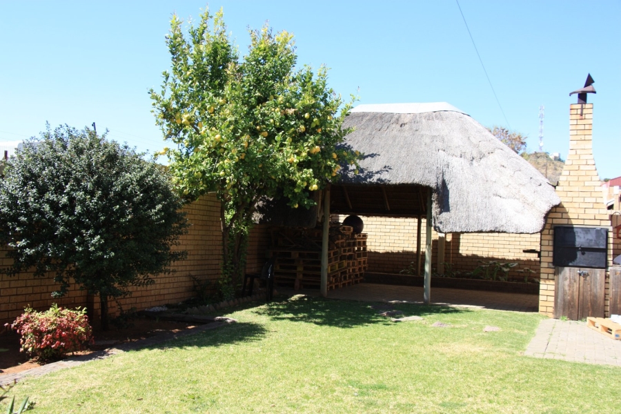 3 Bedroom Property for Sale in Langenhovenpark Free State